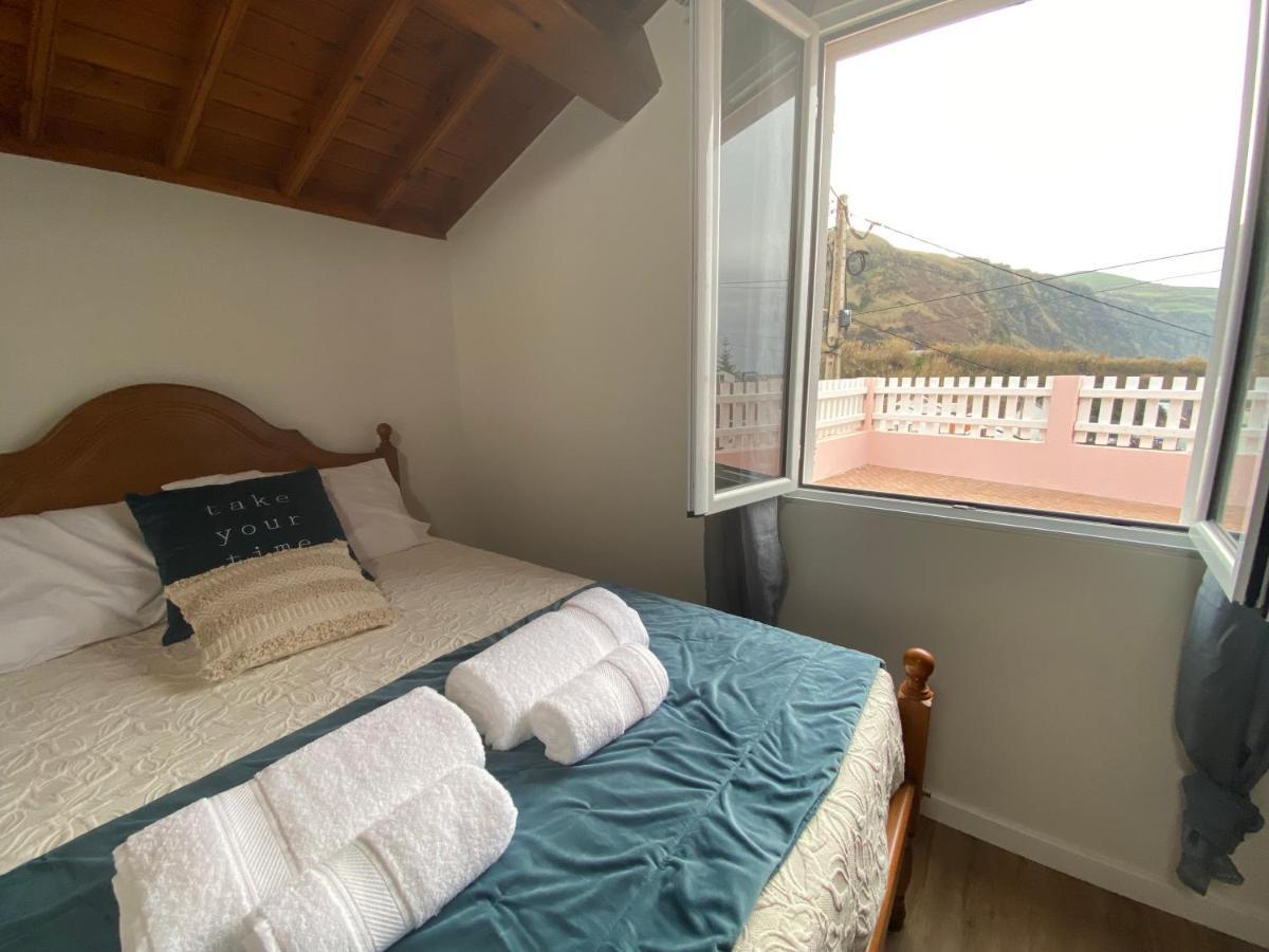 Casa Da Ribeira - Mosteiros Mosteiros  Esterno foto